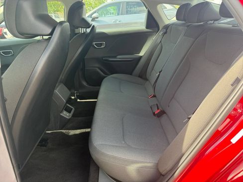 Used 2025 Kia K4 FWD image 24