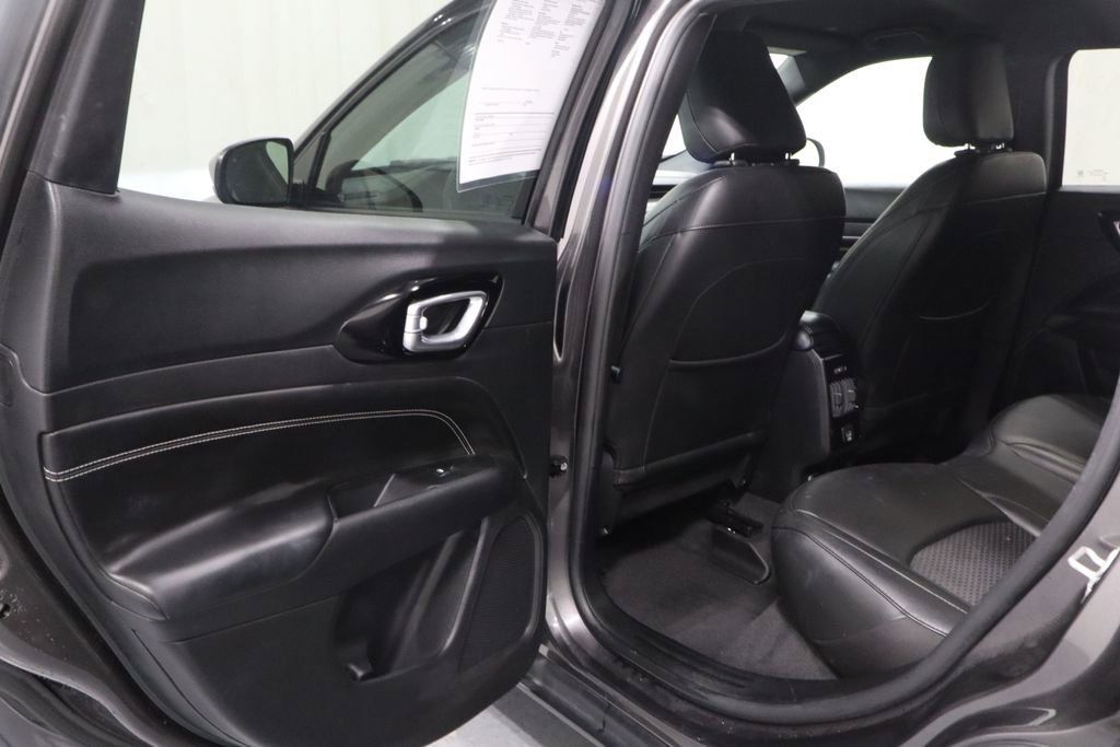 Certified 2022 Jeep Compass Latitude AWD/4WD image 13