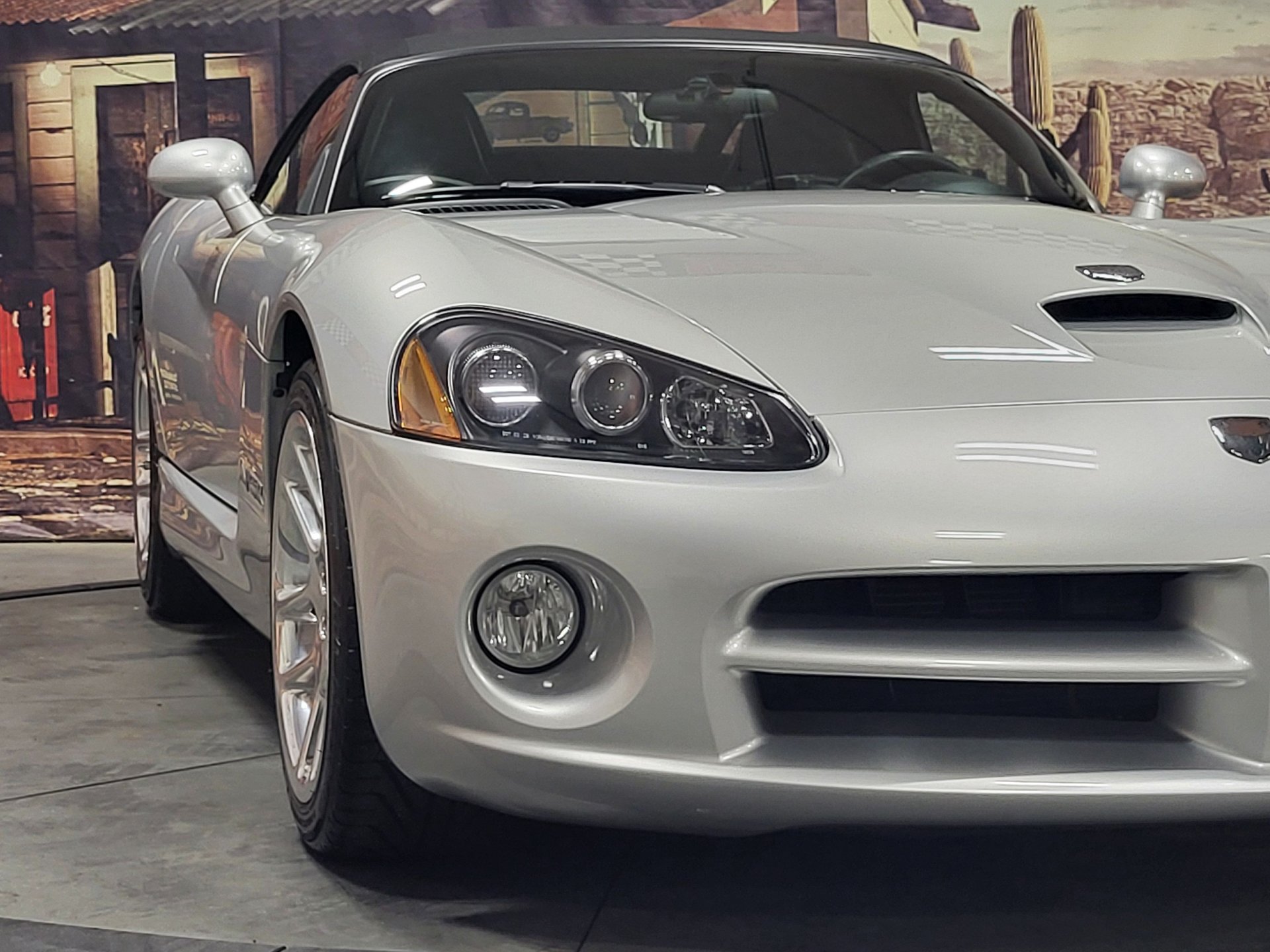 Used 2005 Dodge Viper SRT-10 RWD image 11