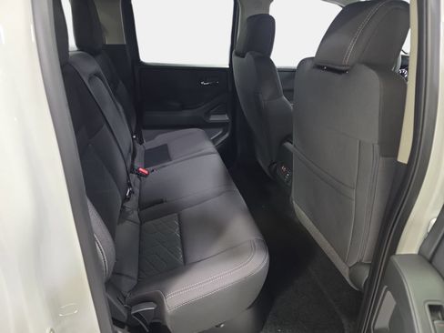New 2027 Nissan Frontier SV w/ SV Convenience Package RWD image 11