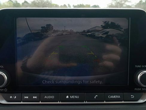 Used 2023 Nissan Rogue SV image 25