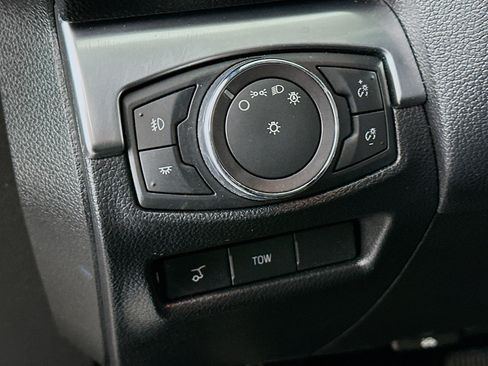 Used 2017 Ford Explorer Sport w/ Equipment Group 401A AWD/4WD image 17