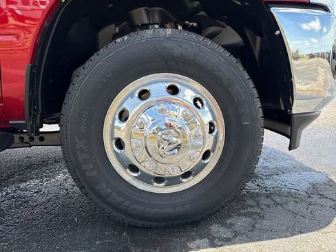 New 2026 RAM 3500 Tradesman AWD/4WD image 11