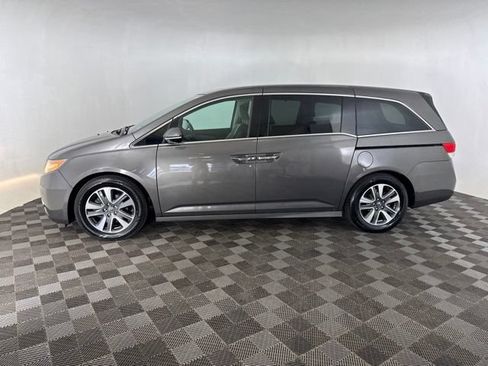 Used 2016 Honda Odyssey Touring image 11