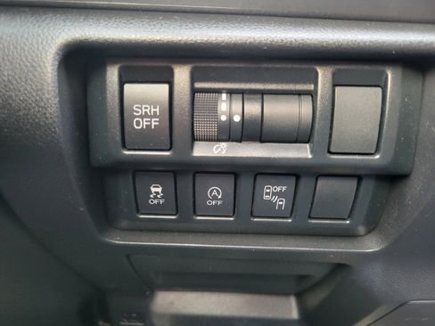 Used 2023 Subaru Crosstrek 2.5i Limited image 38