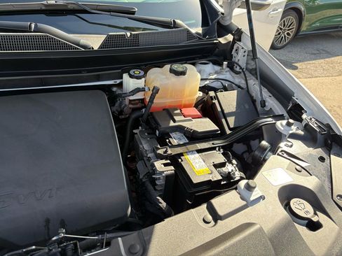 Used 2023 Chevrolet Traverse RS image 70