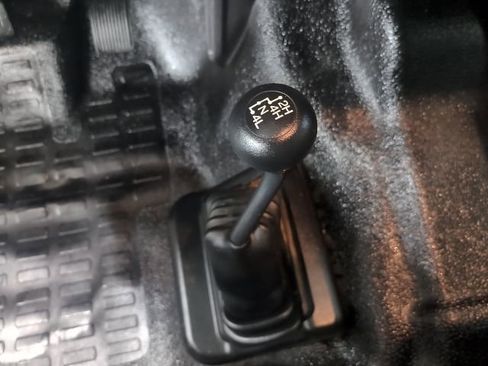 Used 2015 Ford F250 XLT w/ XLT Interior Package image 15