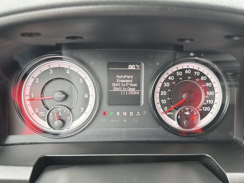 Used 2020 RAM 1500 Express RWD image 10