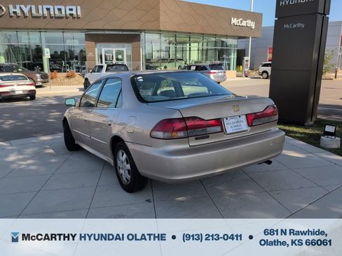 Used 2001 Honda Accord EX image 11