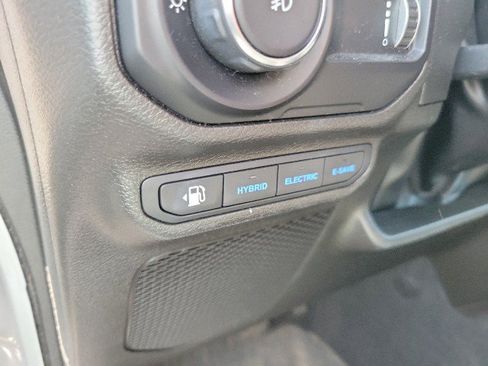 Used 2023 Jeep Wrangler Unlimited AWD/4WD image 12