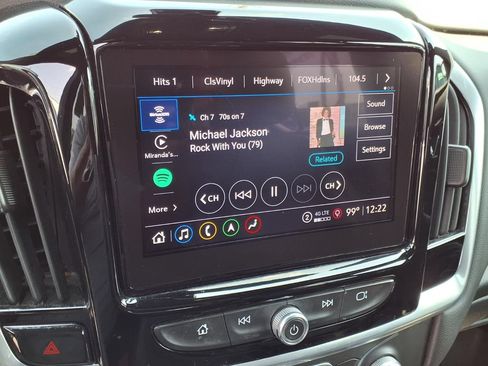 Used 2022 Chevrolet Traverse RS w/ LPO, Floor Liner Package AWD/4WD image 8