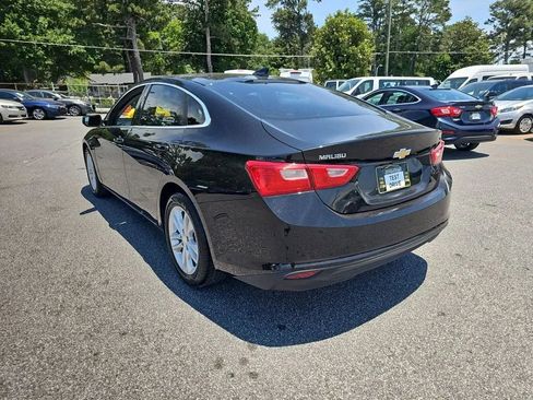 Used 2016 Chevrolet Malibu LT FWD image 3