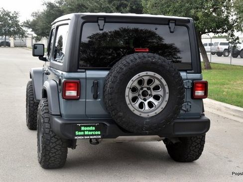 Used 2024 Jeep Wrangler Sport S image 4