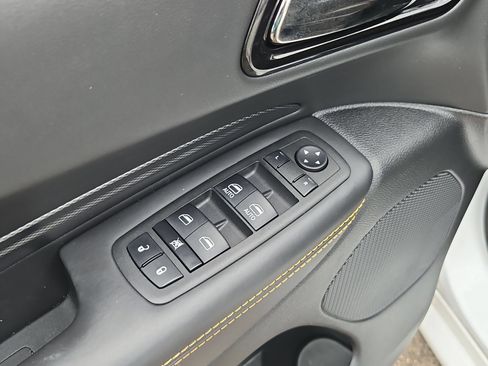 Used 2023 Dodge Durango R/T RWD image 12