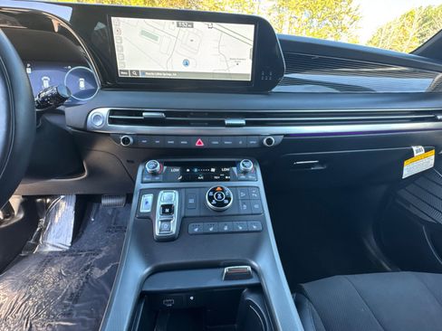 Used 2025 Hyundai Palisade Calligraphy image 31