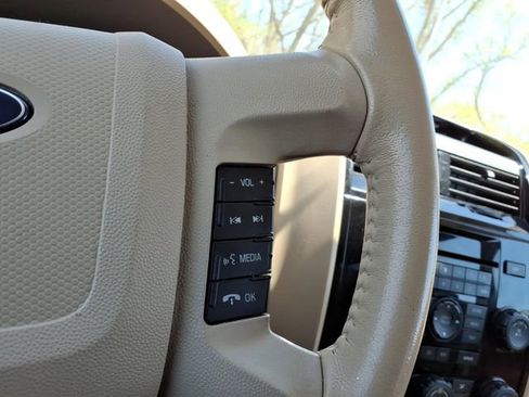 Used 2012 Ford Escape Limited AWD/4WD image 22