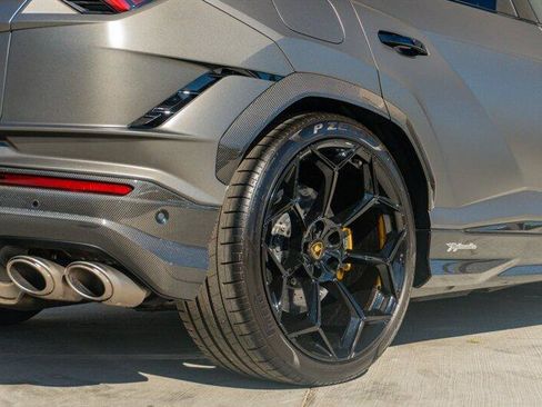 Used 2024 Lamborghini Urus Performante image 38