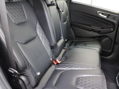 Used 2023 Ford Edge Titanium AWD/4WD image 20