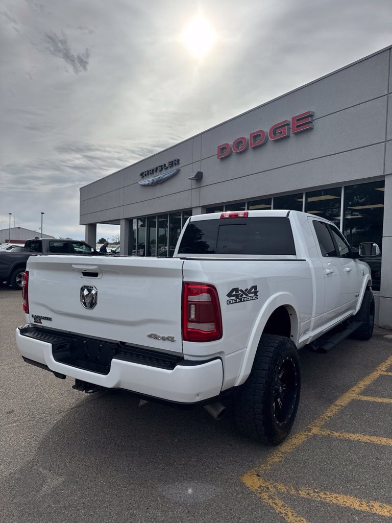 Used 2022 RAM 2500 Laramie AWD/4WD image 4