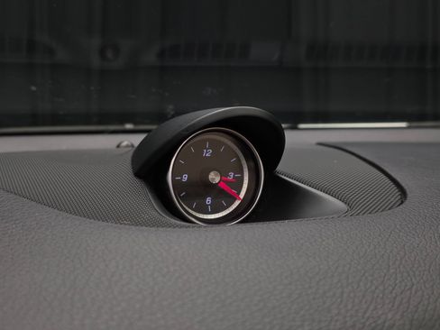Used 2019 Mercedes-Benz SLC 300 image 27