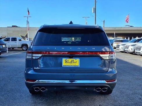 New 2026 Lincoln Aviator 2WD image 5