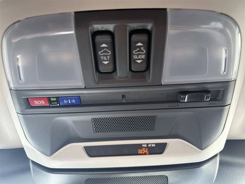 Used 2025 Subaru Crosstrek 2.5i Limited w/ Popular Package #3A image 36