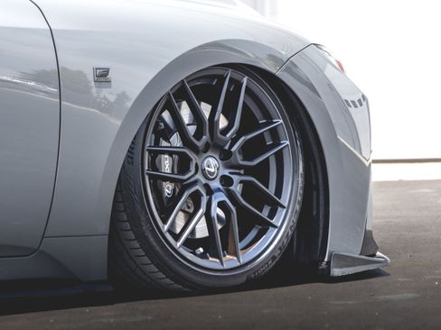 Used 2024 Lexus IS 500 RWD image 11