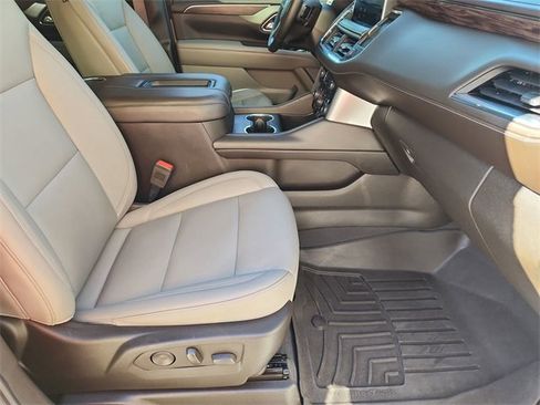 Used 2023 Chevrolet Tahoe Z71 w/ Luxury Package image 28