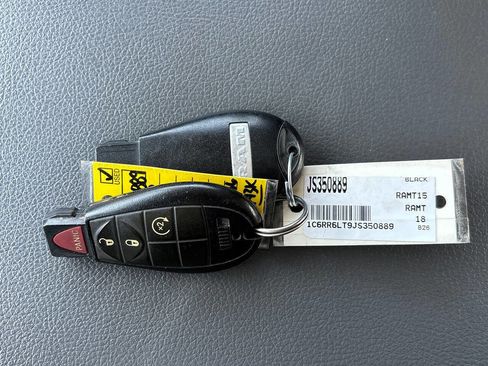 Used 2018 RAM 1500 Lone Star image 43