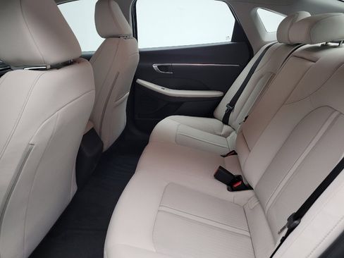 Used 2022 Hyundai Sonata SEL FWD image 18