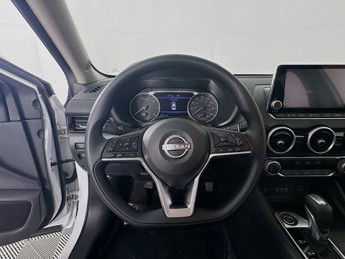 Certified 2025 Nissan Sentra SV FWD image 18