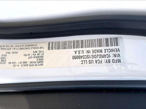 Used 2025 Dodge Durango GT AWD/4WD image 37