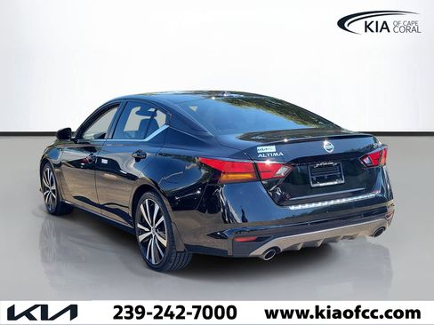 Used 2022 Nissan Altima 2.5 SR FWD image 4