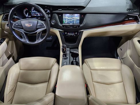 Used 2018 Cadillac XT5 Premium Luxury FWD image 47