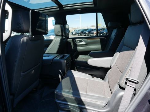 Used 2024 Chevrolet Tahoe High Country w/ Advanced Technology Package AWD/4WD image 15