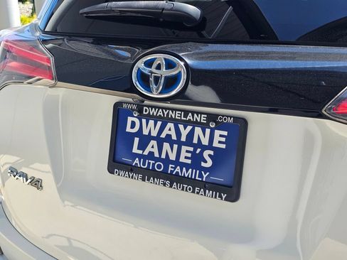 Used 2018 Toyota RAV4 SE w/ Advanced Technology Package AWD/4WD image 14