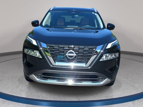 Certified 2023 Nissan Rogue Platinum FWD image 2