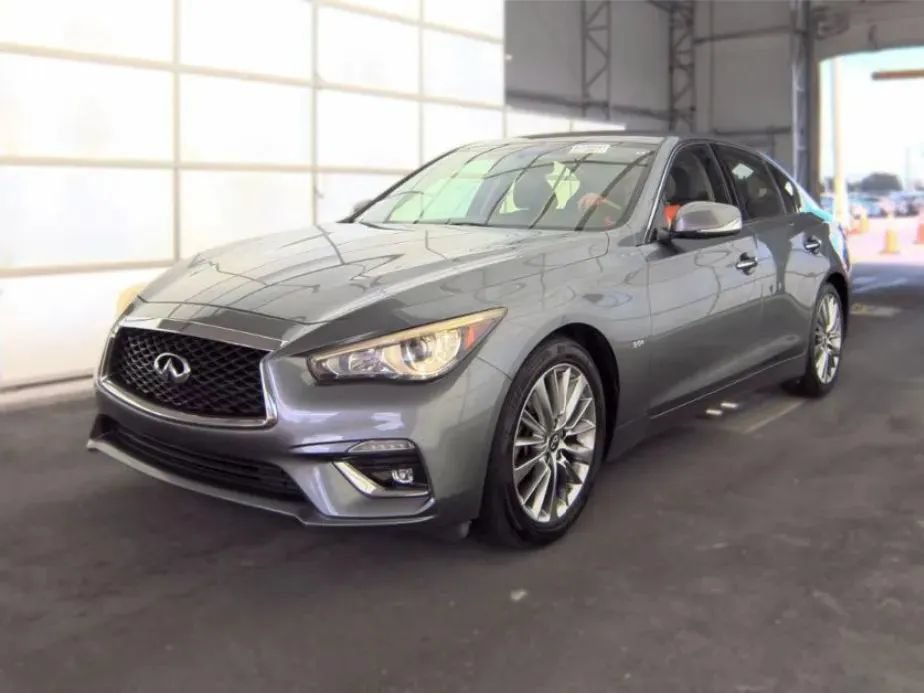 Used 2018 INFINITI Q50 Luxe RWD image 1