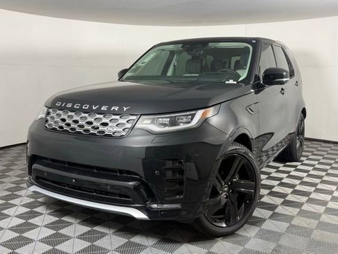 New 2025 Land Rover Discovery Metropolitan Edition image 1