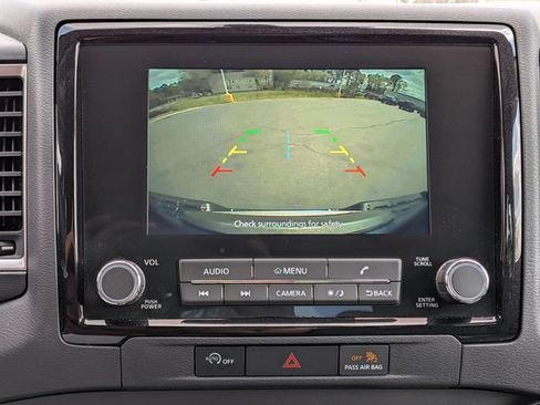 Certified 2024 Nissan Frontier SV w/ SV Convenience Package RWD image 21