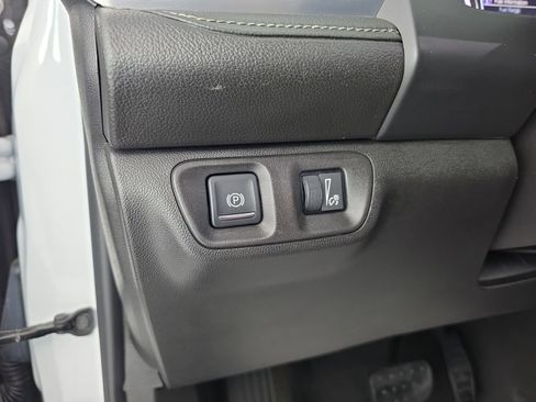 Used 2018 GMC Acadia SLT image 12