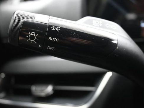 Used 2025 Kia K4 EX FWD image 24