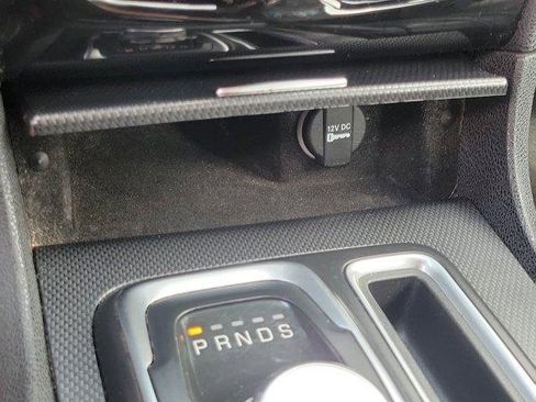 Used 2015 Chrysler 300 S image 30