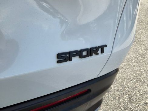 Used 2024 Honda HR-V Sport image 11