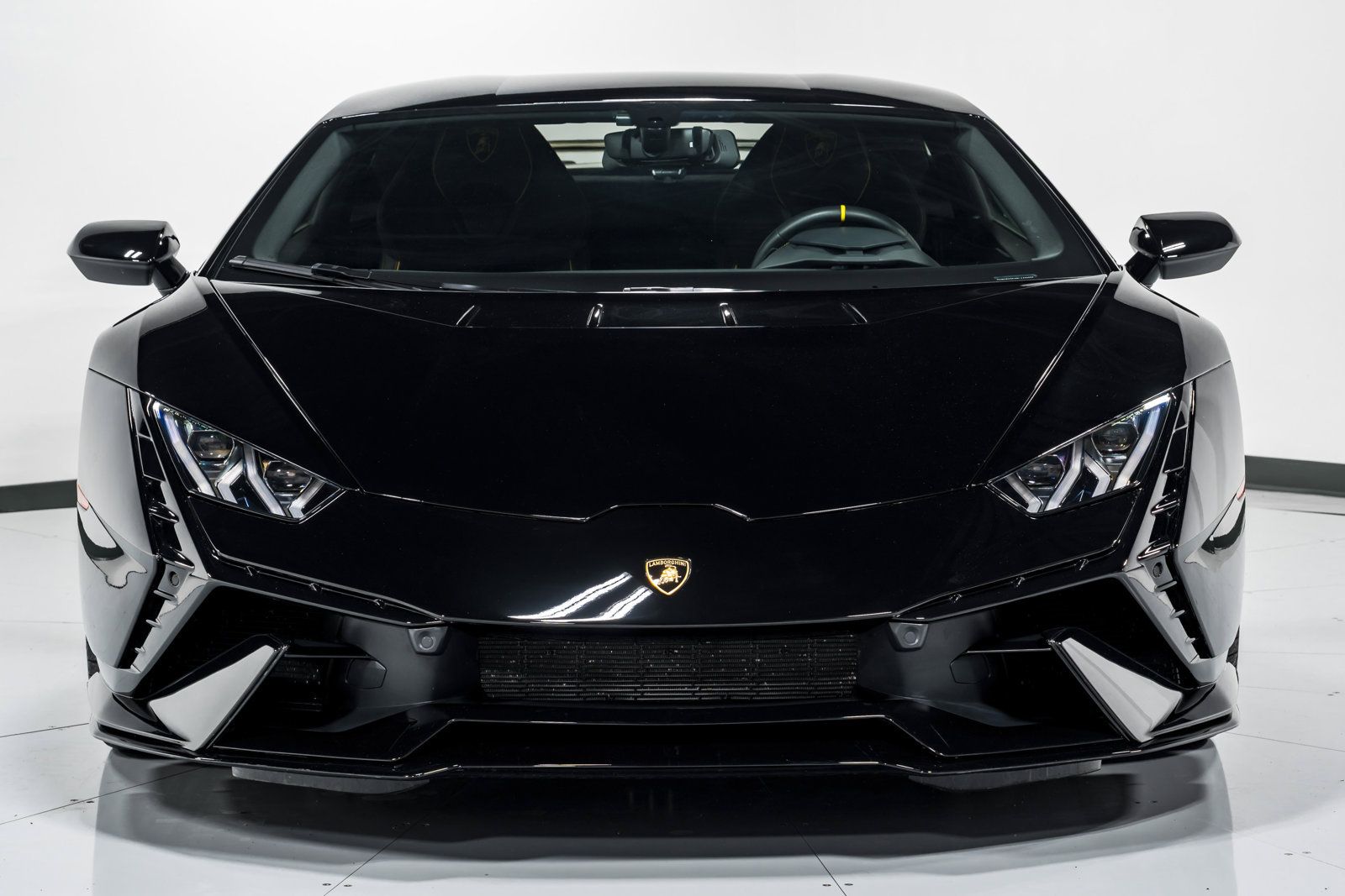 Used 2023 Lamborghini Huracan Tecnica RWD image 8