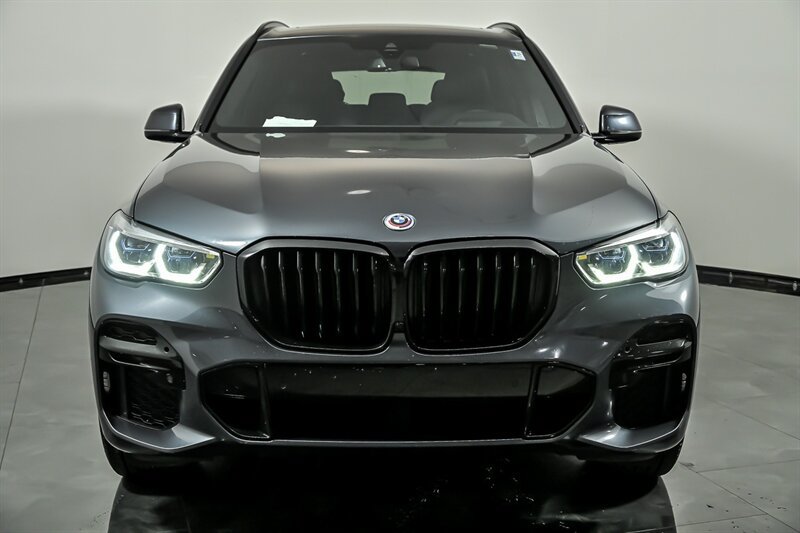 Used 2022 BMW X5 M50i w/ Executive Package AWD/4WD image 4
