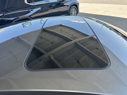 Used 2022 Nissan Sentra SV w/ SV Premium Package image 13