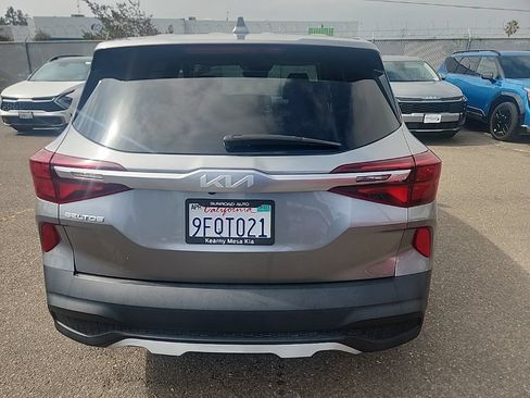 Certified 2023 Kia Seltos LX AWD/4WD image 12