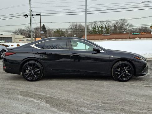 Certified 2025 Lexus ES 300h F Sport image 7