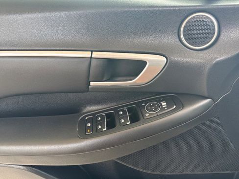 Used 2022 Hyundai Sonata SEL w/ Preferred Accessory Package image 8